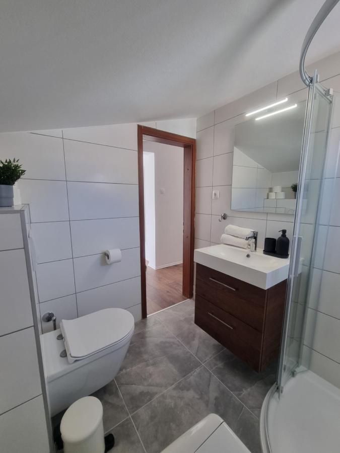 Miric Apartment *